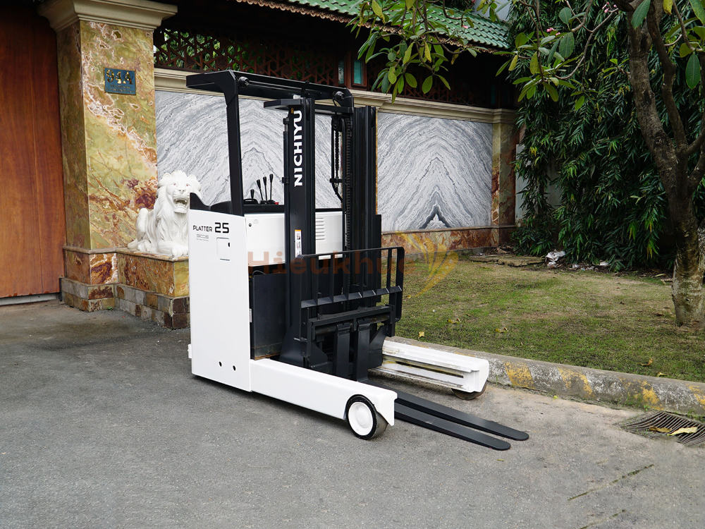 Xe nâng điện đứng lái NICHIYU FBRM25-85B-300 năm 2020, nâng cao 3m