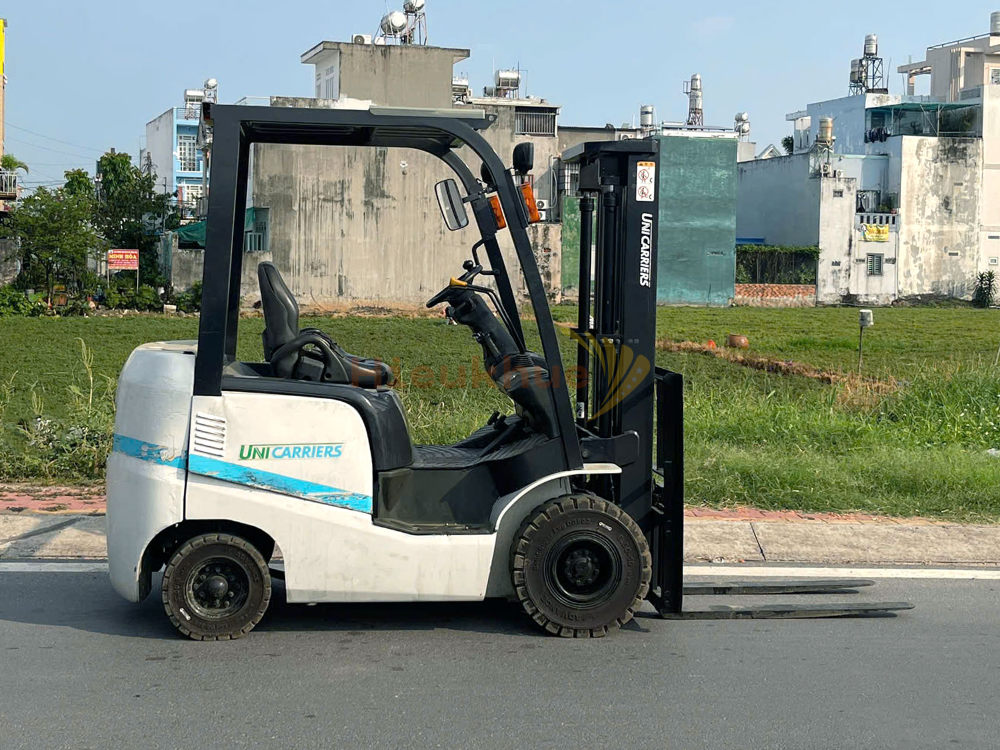 Xe nâng dầu UNICARRIERS FD18T14 năm 2016, nâng cao 3m