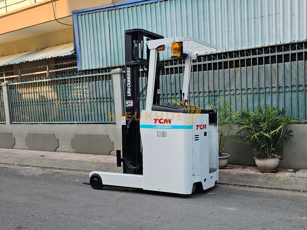 Xe nâng điện đứng lái TCM - UNICARRIERS FRHB18-8