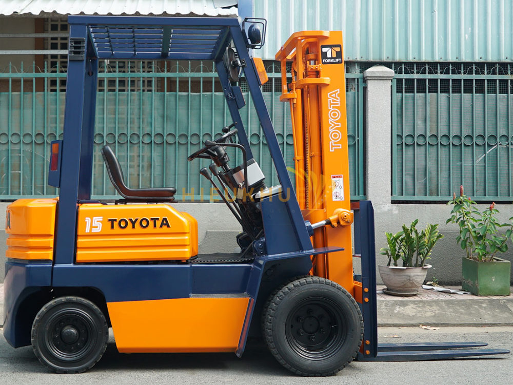 Xe nâng dầu TOYOTA 5FD15