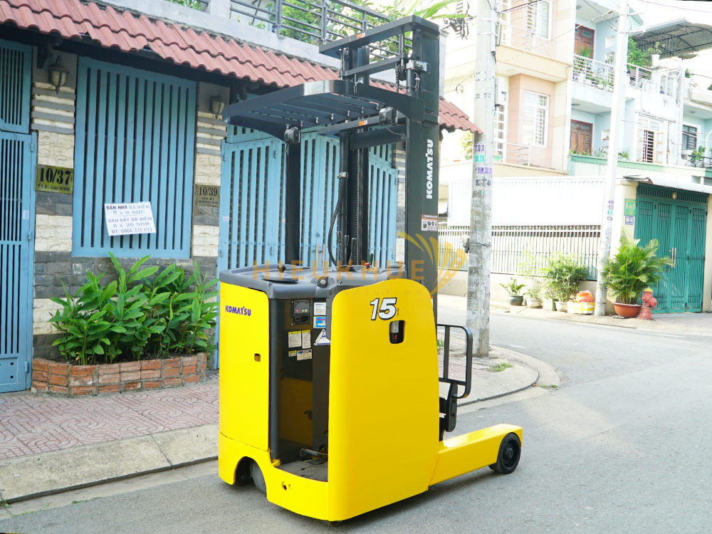 Xe nâng điện đứng lái KOMATSU FB15RL-15