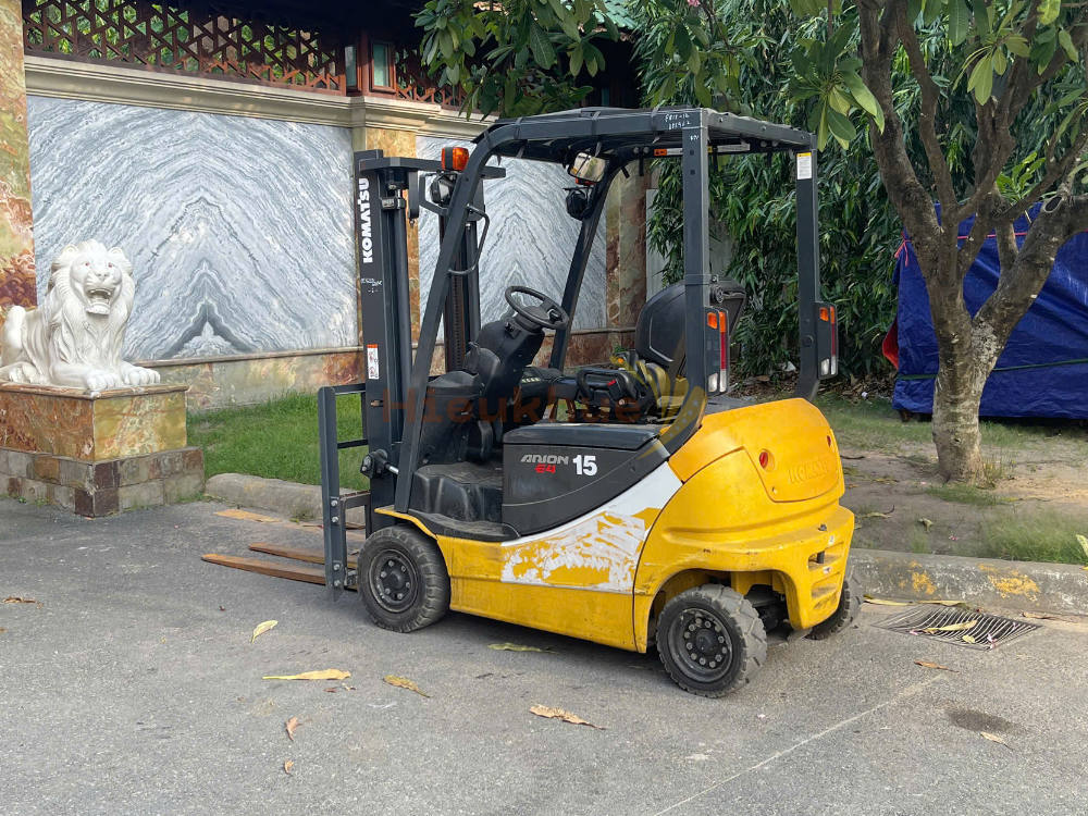 Xe nâng điện ngồi lái KOMATSU FB15-12 năm 2021, nâng cao 3m