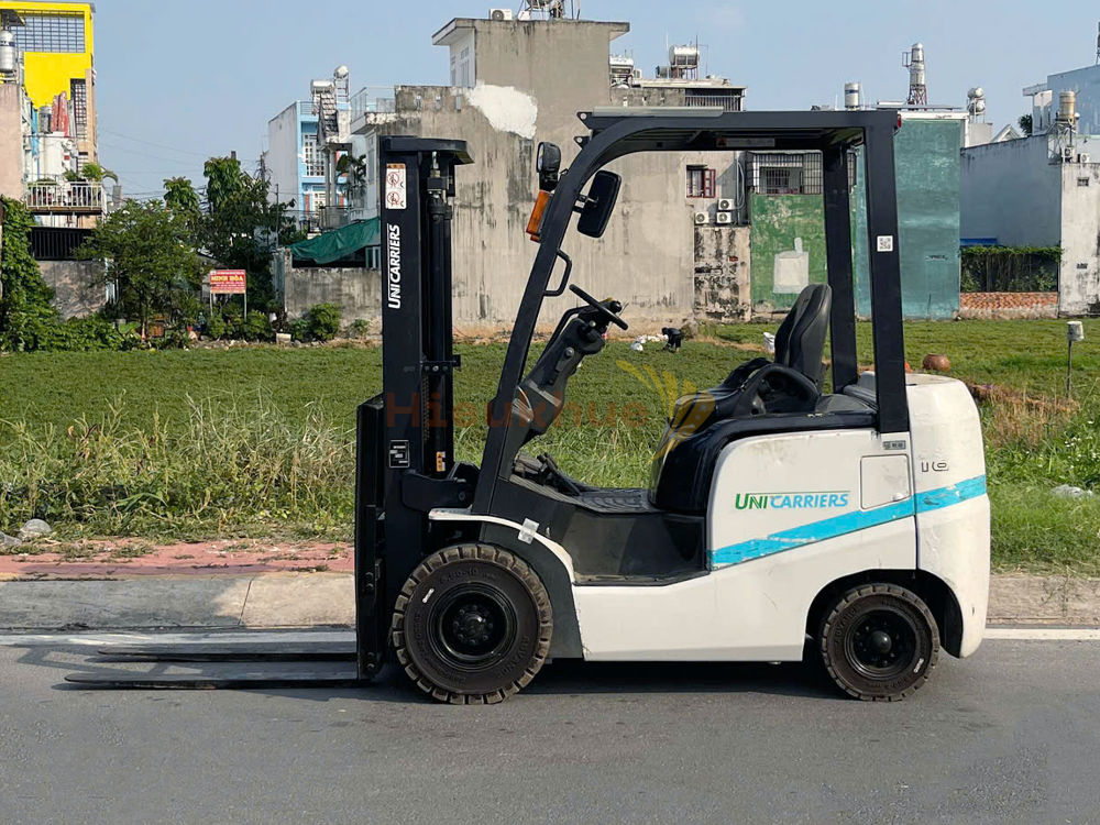 Xe nâng dầu UNICARRIERS FD18T14 năm 2016, nâng cao 3m