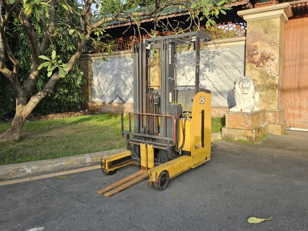 Xe nâng điện đứng lái KOMATSU FB15RL-15 năm 2021, nâng cao 4.5m