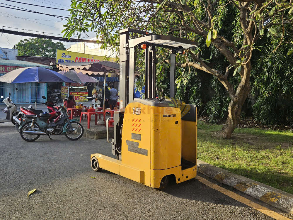 Xe nâng điện đứng lái KOMATSU FB15RW-15 năm 2020, nâng cao 4m