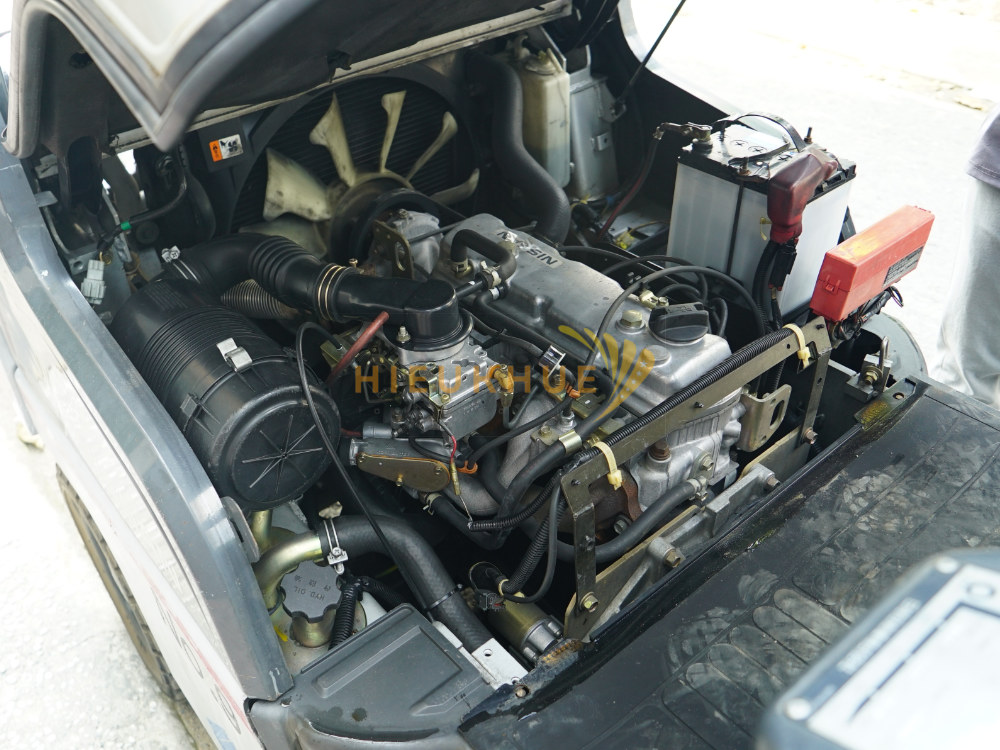 Xe nâng xăng NISSAN L01A15