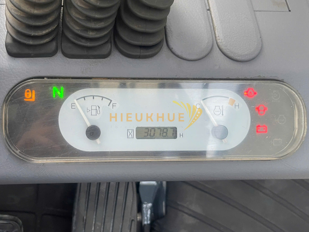 Xe nâng dầu UNICARRIERS FD30T4