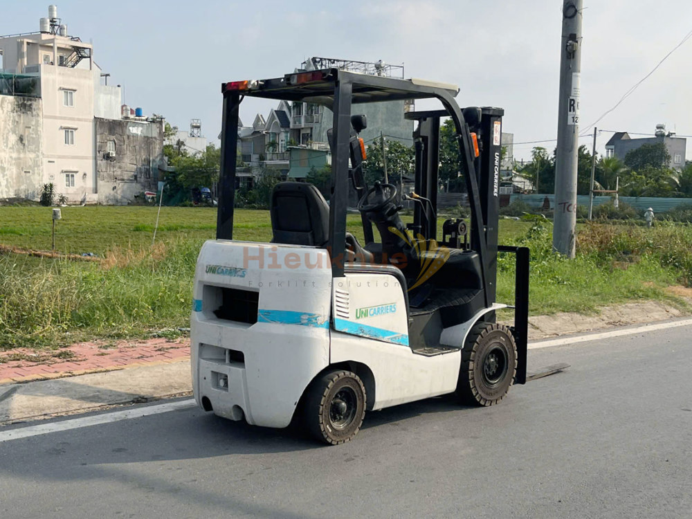 Xe nâng dầu UNICARRIERS FD18T14 năm 2016, nâng cao 3m