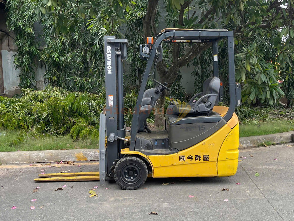 Xe nâng điện ngồi lái KOMATSU FB15ML-12 năm 2013, nâng cao 3m