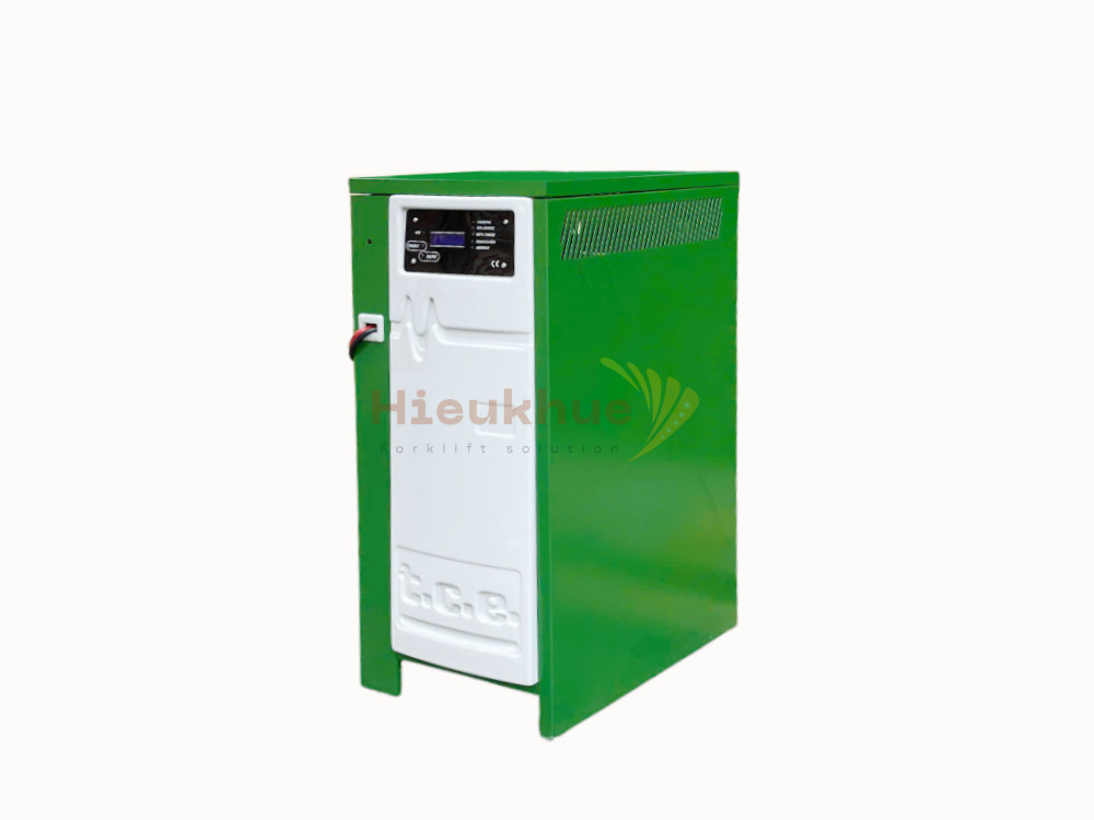 Máy sạc Ắc Quy thông minh hiệu TCE EVO 24V-80A Model TCE EVO2480T