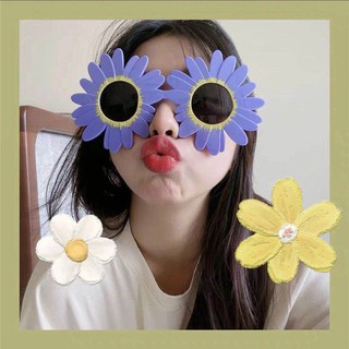 mắt kính hoa cúc tím