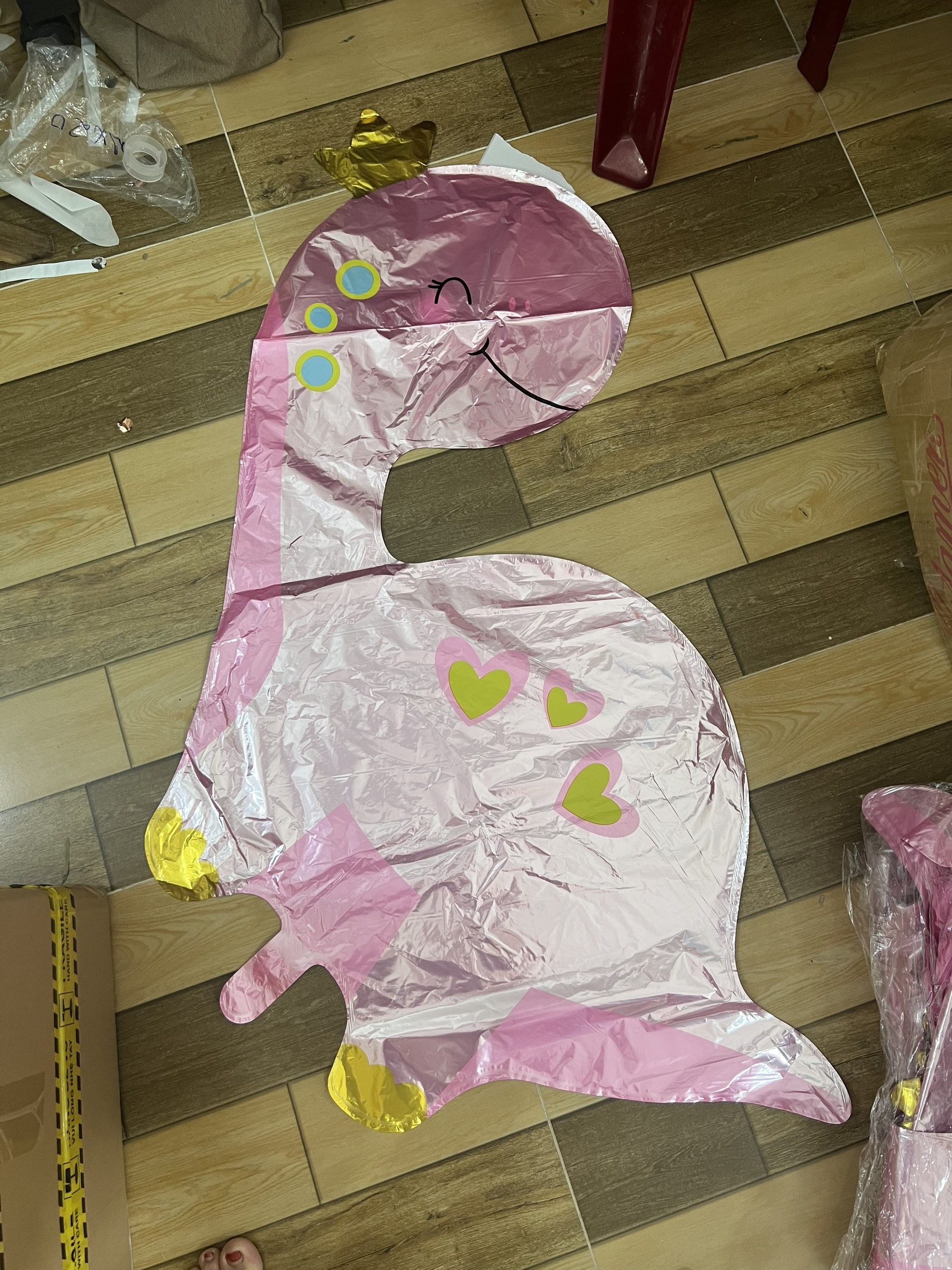 BÓNG HÌNH KHỦNG LONG VƯƠNG MIỆN HỒNG