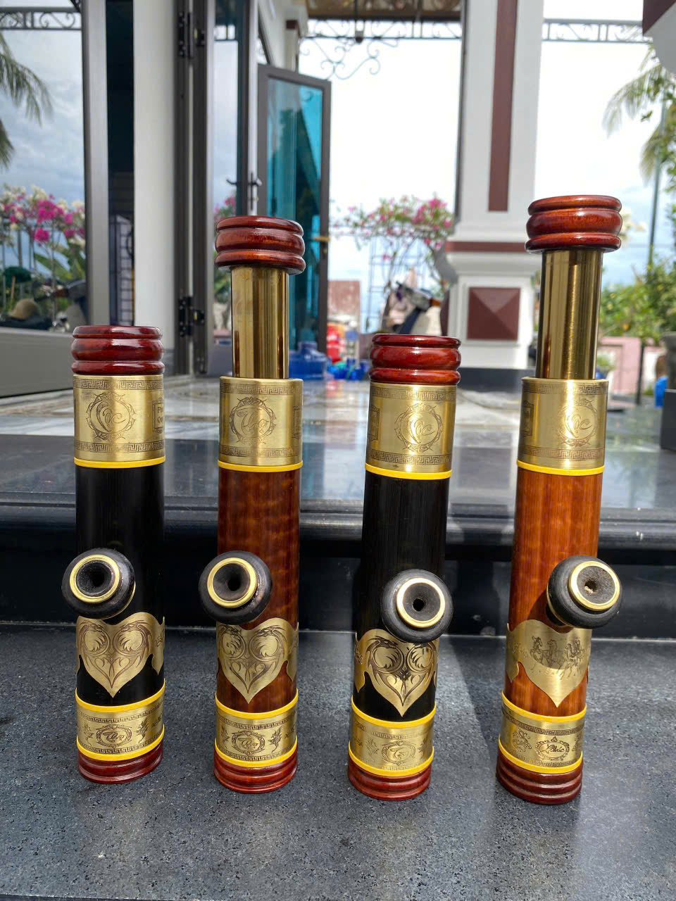 Mini rút đồng chìm hoa văn