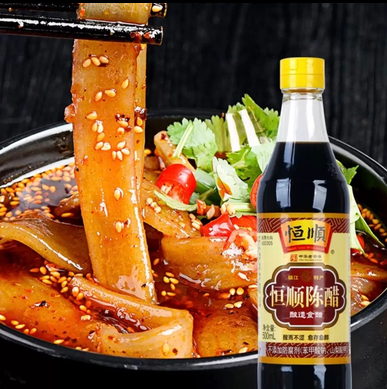 Giấm Đen Hằng Thuận, Thể tích: 500ml/ chai, Quy cách: 12 chai/ thùng