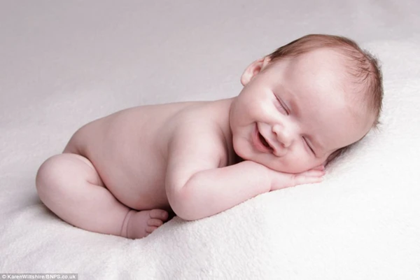Bí Quyết Lựa Chọn Quần Áo Sơ Sinh Đúng Cách Cho Bé Yêu
