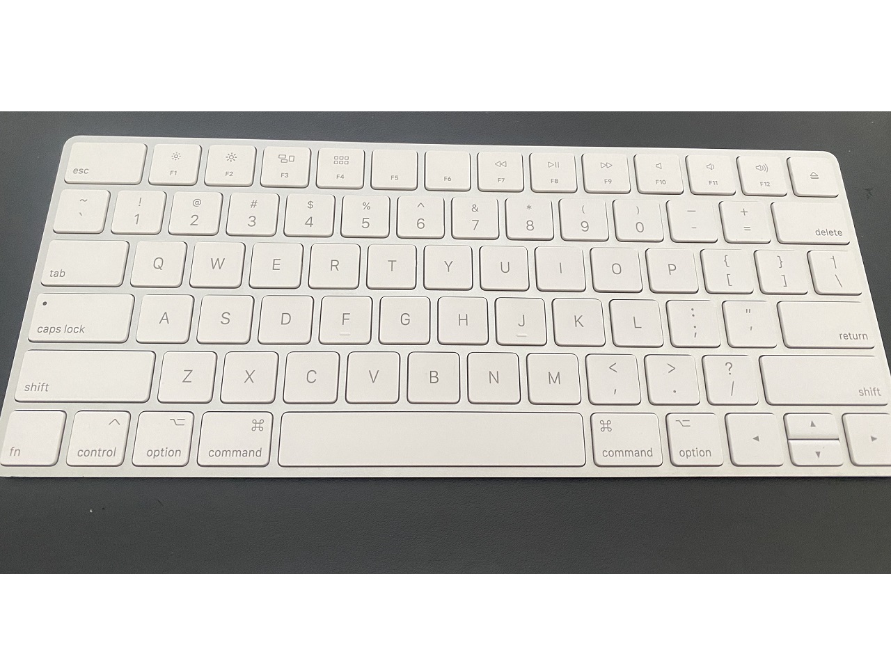 Bàn phím bluetooth không dây, AppIe Magic Keyboard GEN 1, 2, hàng chính hãng bảo hành 6 tháng