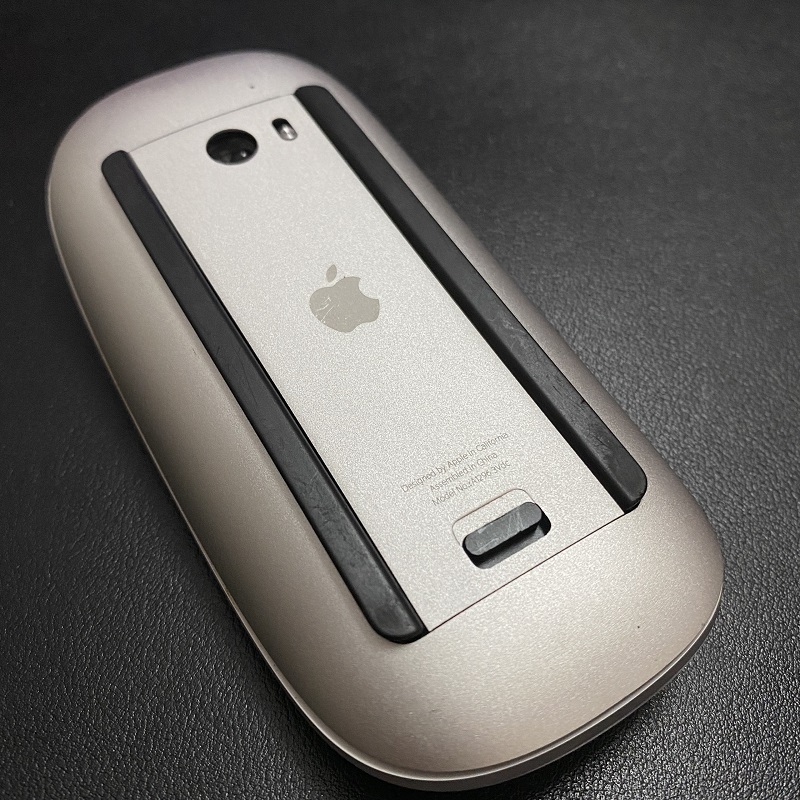 Chuột Magic Mouse Gen 1, Gen 2 - Multi-Touch Surface Màu Trắng - AppIe - Like new, hàng chính hãng BH 6 tháng