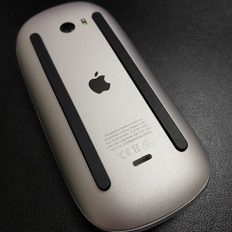Chuột Magic Mouse Gen 1, Gen 2 - Multi-Touch Surface Màu Trắng - AppIe - Like new, hàng chính hãng BH 6 tháng
