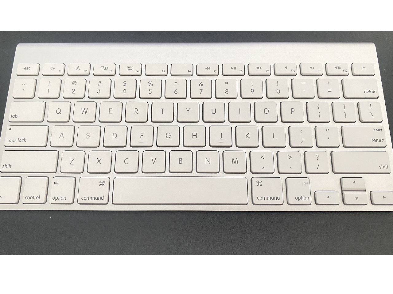 Bàn phím bluetooth không dây, AppIe Magic Keyboard GEN 1, 2, hàng chính hãng bảo hành 6 tháng