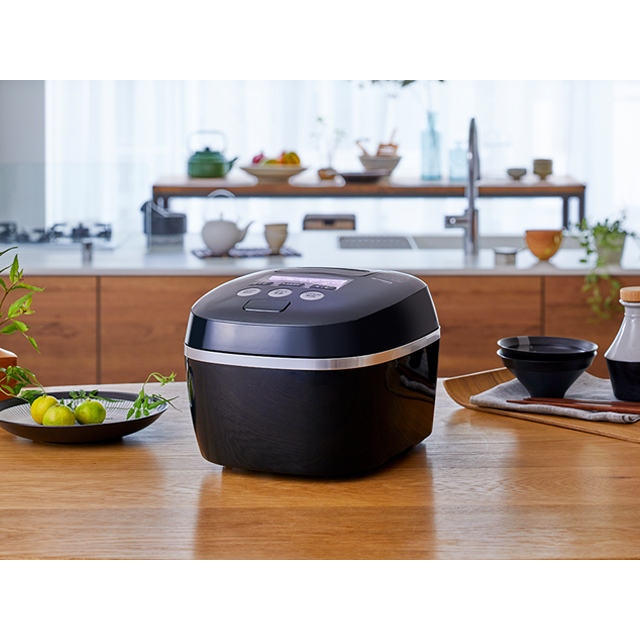 Nồi cơm điện tử cao tần áp suất Tiger 1.8 lít - Công nghệ áp suất kép - JPC-W18W - Hàng chính hãng