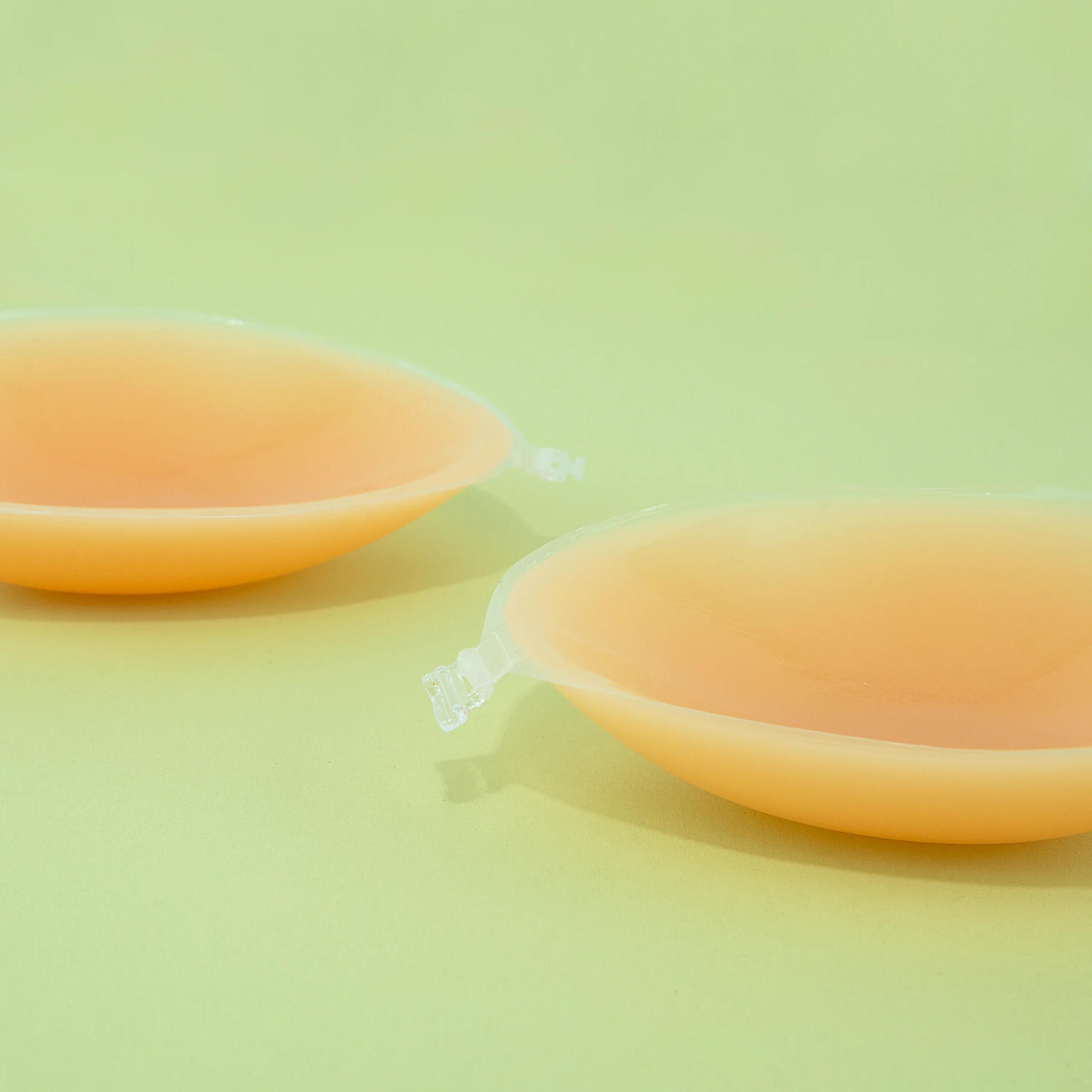 Áo Ngực Silicon Fitbare 1cm ZY-EB2602 - Bra Dán Ngực Nâng Ngực Tạo Khe, Siêu Bám Dính Chống Nước Mặc Áo Hở Lưng Bơi