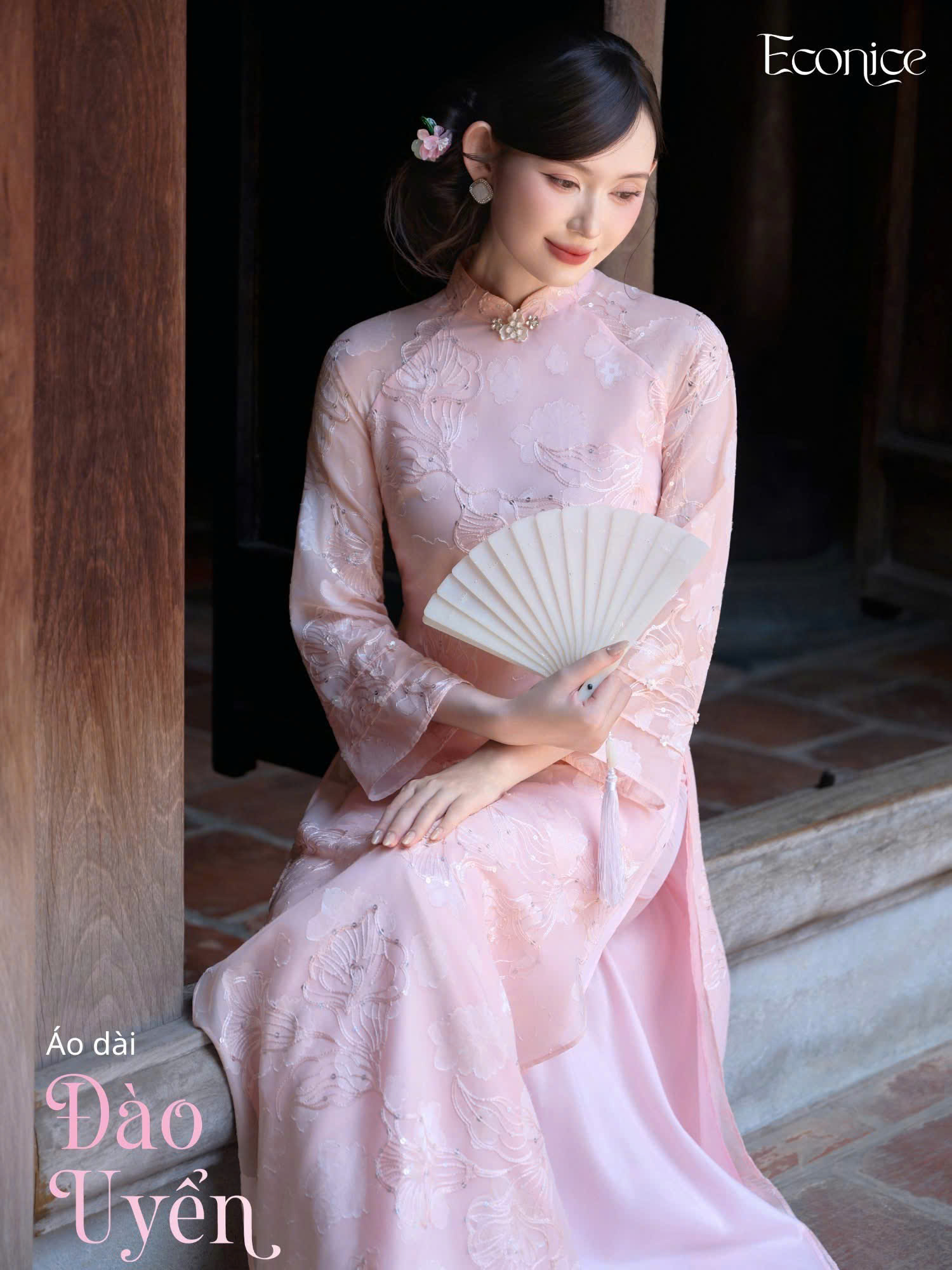 AD hồng cổ 3p thêu hoa lá nổi tay xếp ly
