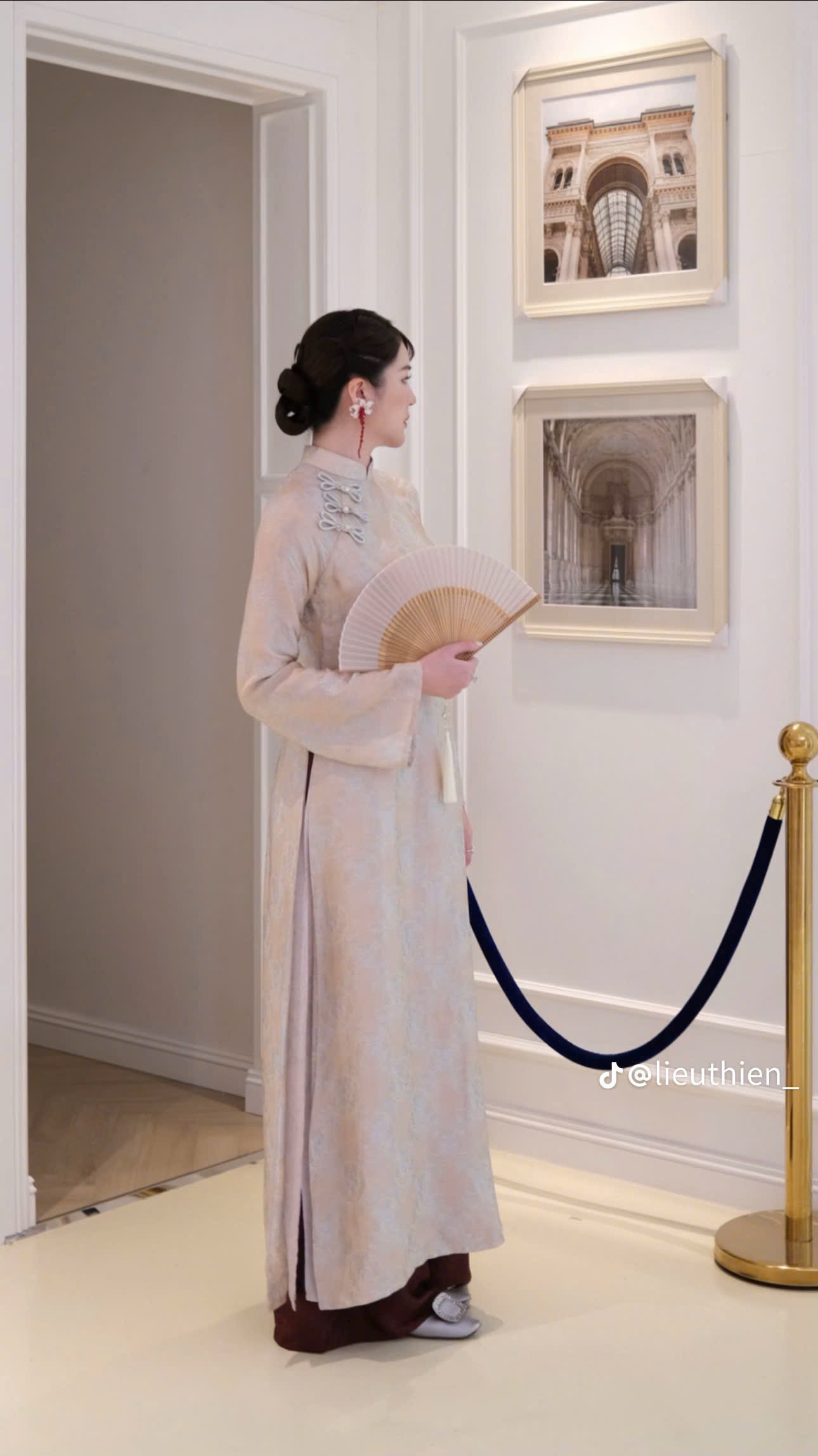 AD lụa thọ xám xanh 4 tà lót hoa nhí+ quần tơ ánh đỏ CS2