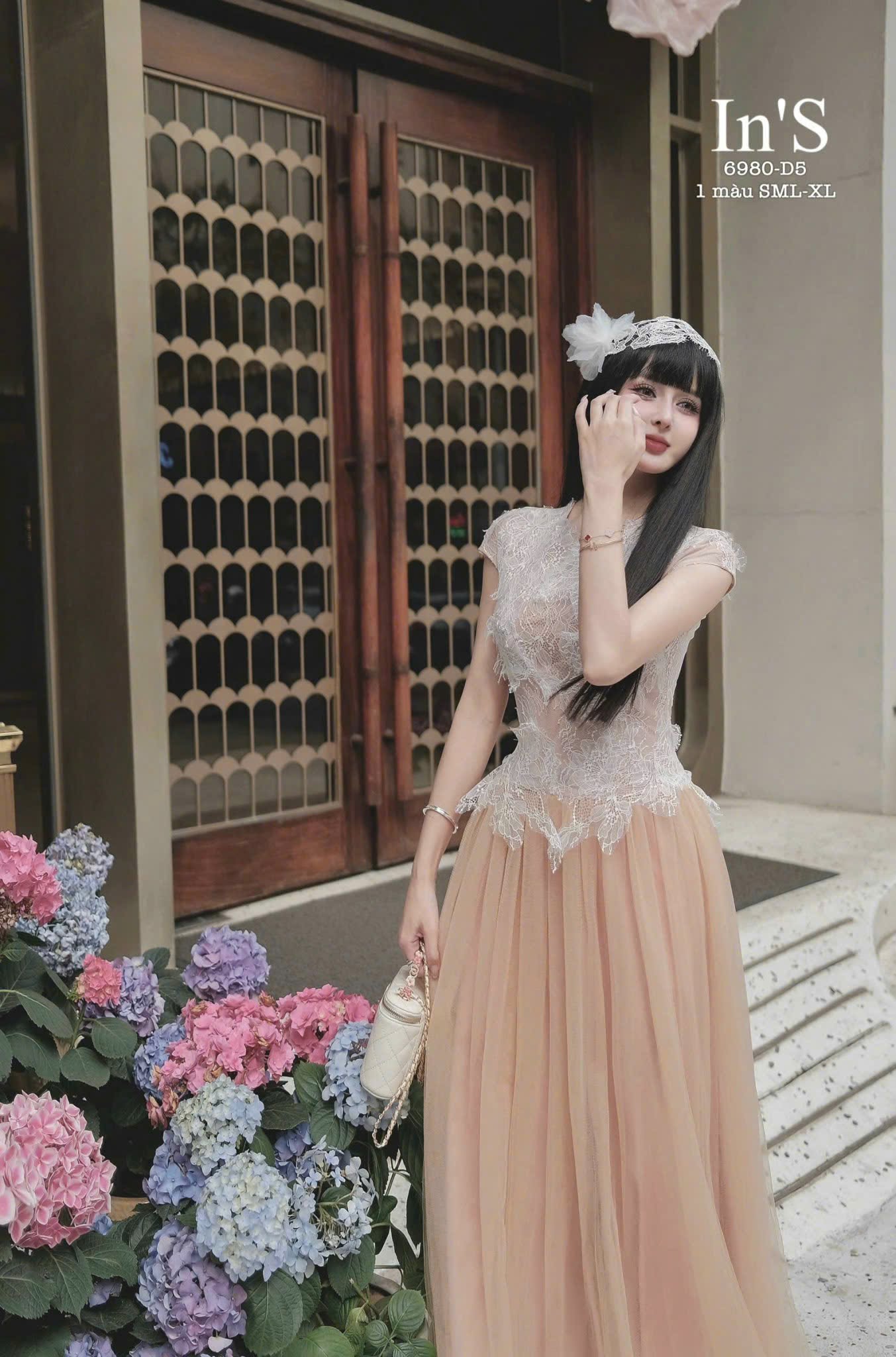 VT nâu ren cộc tay đính cúc