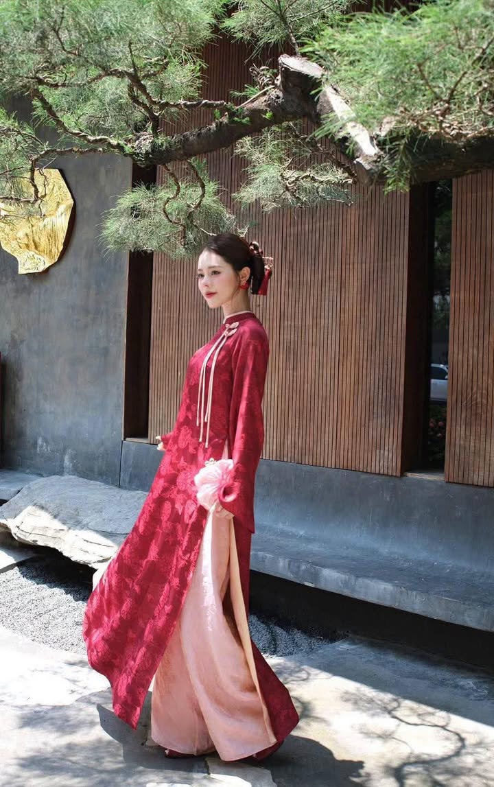 AD gấm lụa đỏ vân hoa lót gấm lụa hoa hồng tag dây hồng + quần tằm vân thọ hồng