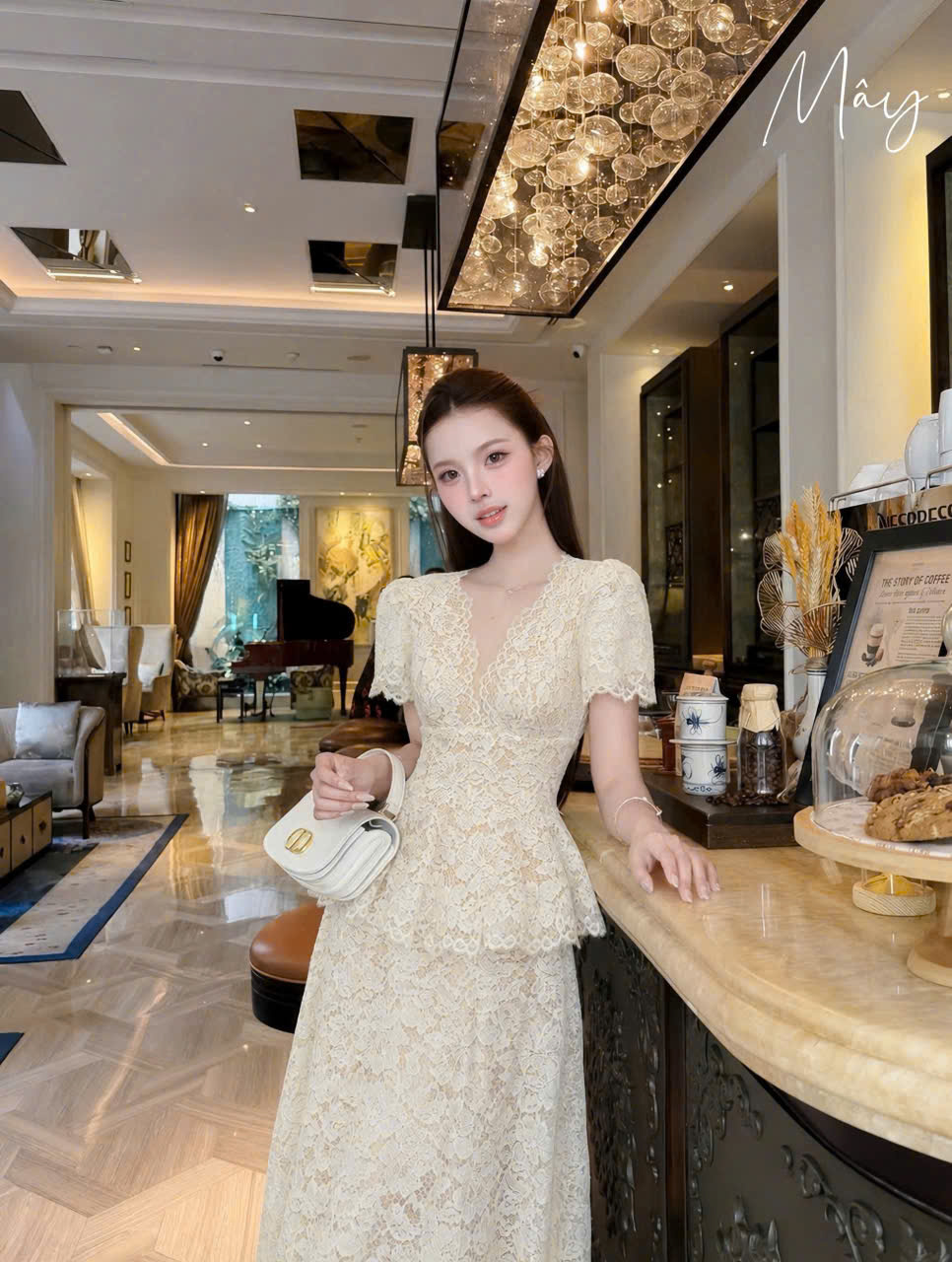 VT Set kem ren hoa cổ V sóng tay cộc +cvay dài