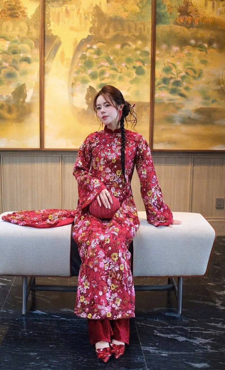 Ad kim sa hoa đỏ CS1