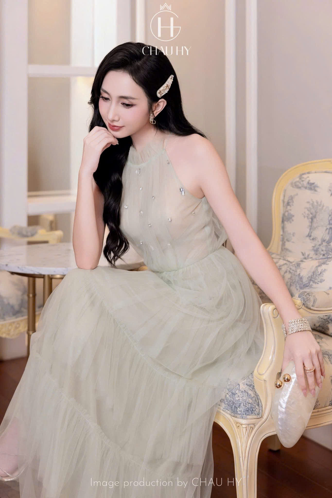 VT yếm xanh cốm đính đá