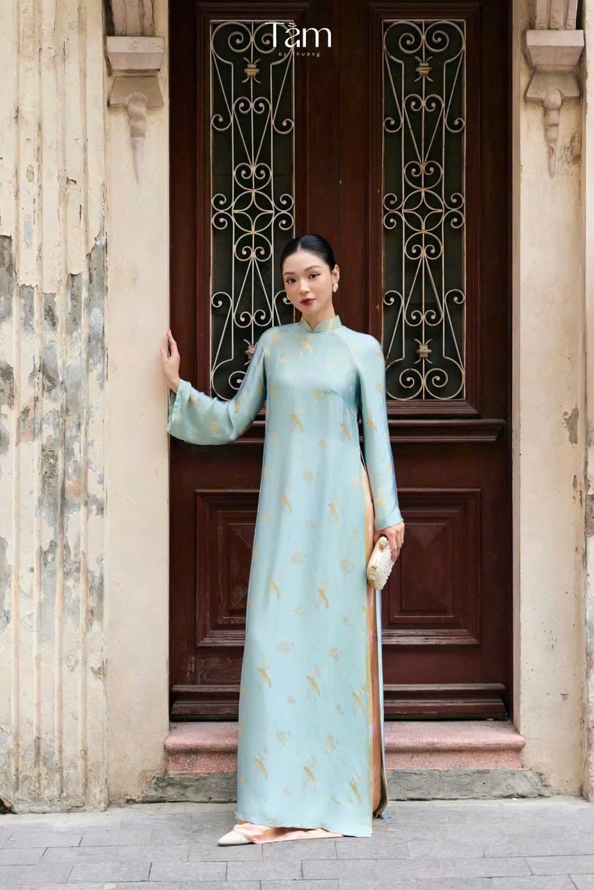 AD gấm lụa xanh hoa vàng 4 tà quần gấm lụa hồng CS1