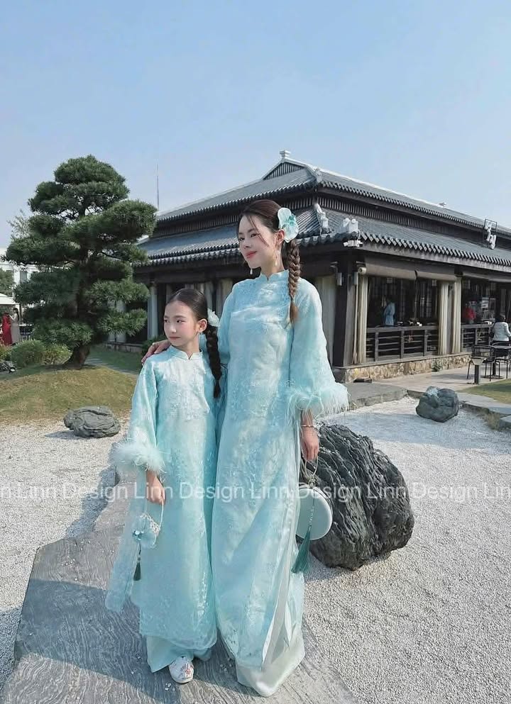 AD xanh dương tay lông cổ 3p