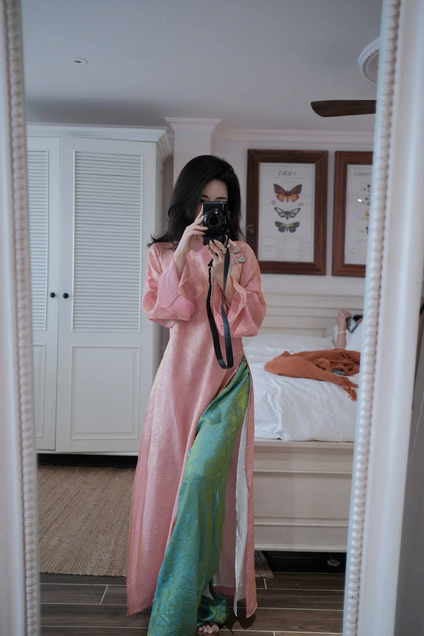 AD tơ ánh 4 tà đính nơ dây +quần tơ xanh