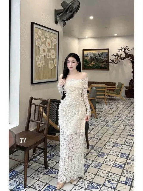 VT kem ren trễ vai tay dài body