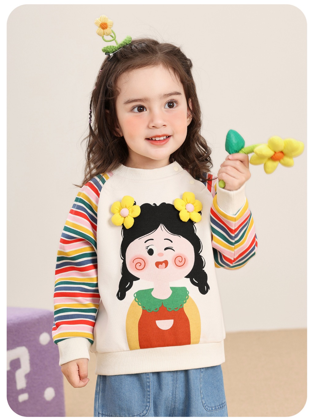 Áo nỉ dài tay CUTEPANDA'S cho bé gái  họa tiết cô gái 3D nổi đáng yêu, tay phối sọc cầu vồng.