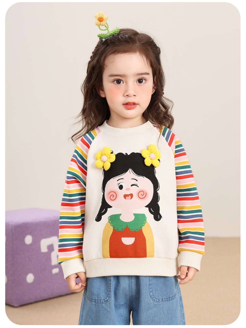 Áo nỉ dài tay CUTEPANDA'S cho bé gái  họa tiết cô gái 3D nổi đáng yêu, tay phối sọc cầu vồng.