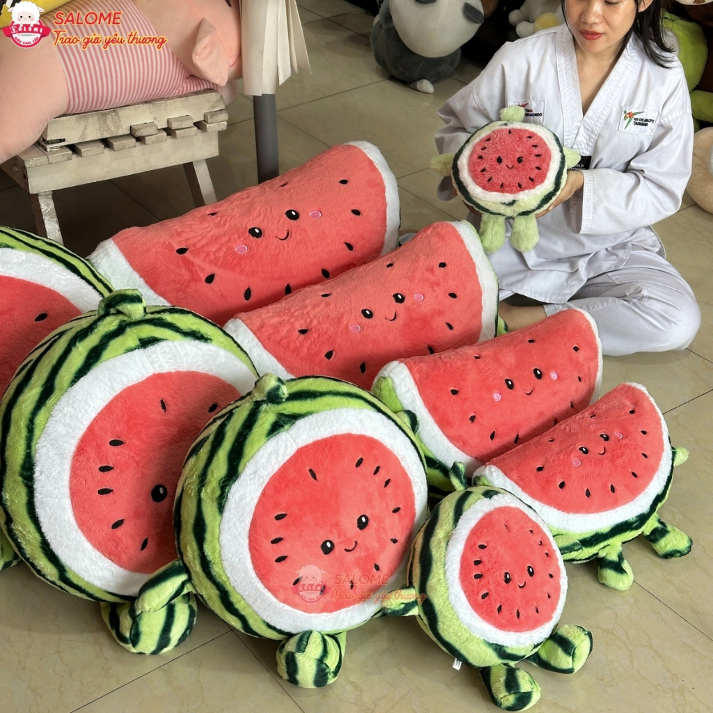 Gấu bông dưa hấu chạy bộ