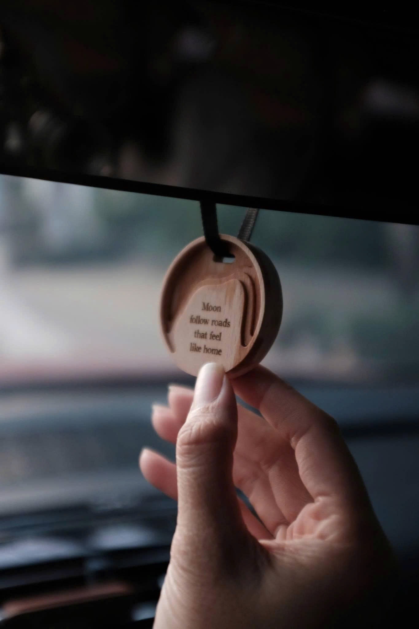 Bộ tinh dầu khối gỗ khắc logo - Wood Diffuser Logo