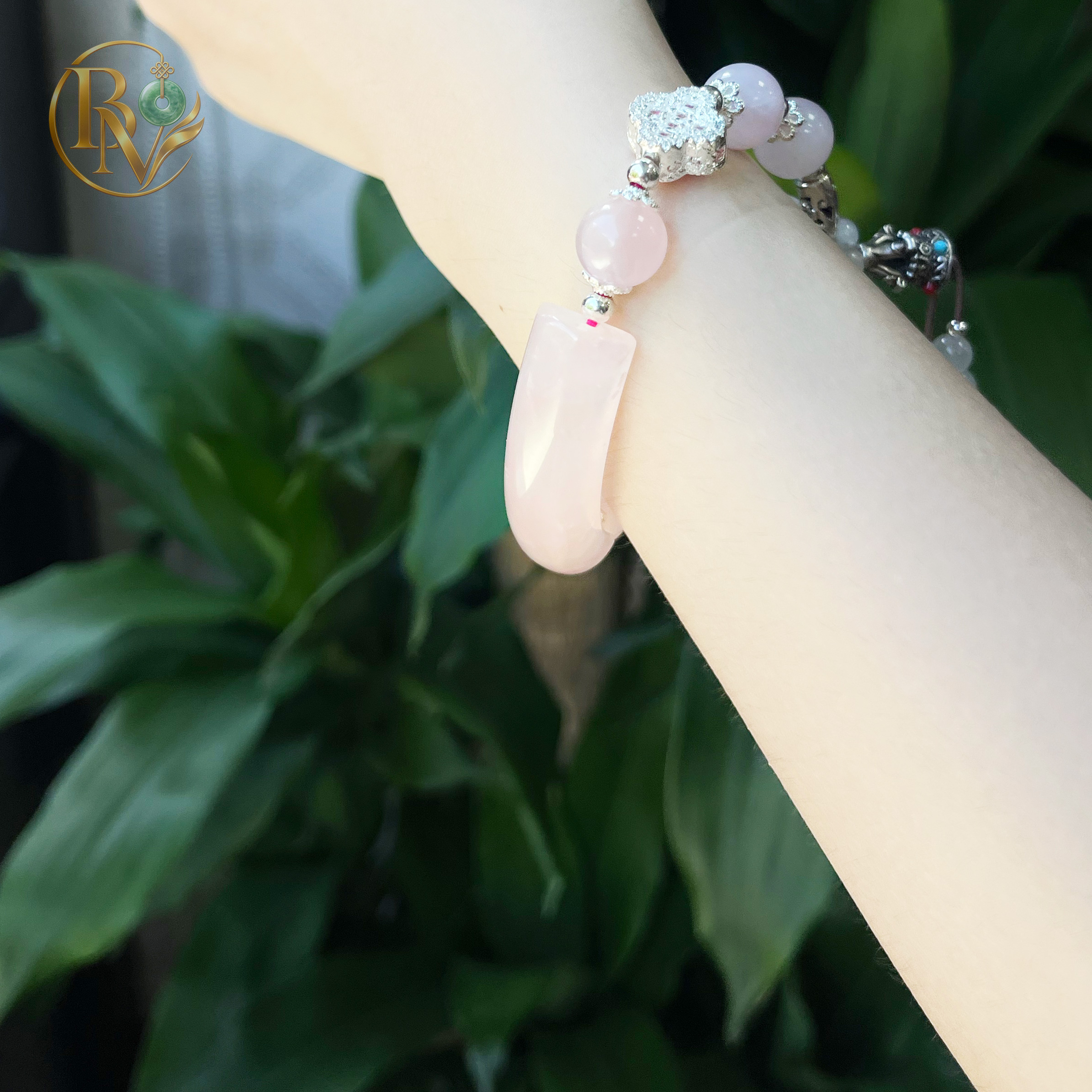 Lắc tay Thạch Anh Hồng mix Lu Thống, Chuông, Khánh 10-10.5 li