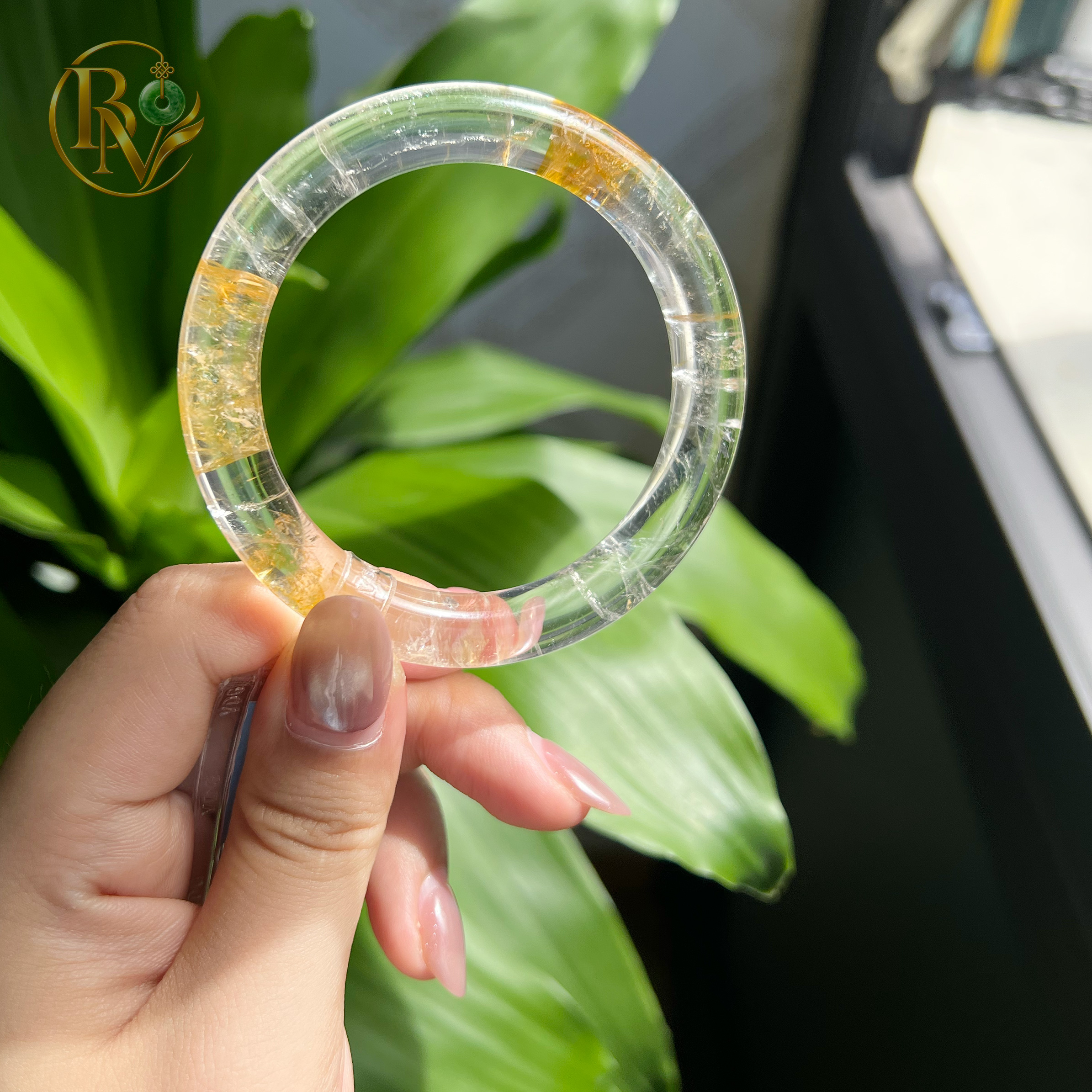 Vòng tay Đũa Thạch Anh Ưu Linh tóc vàng ni 56 chột 9.6
