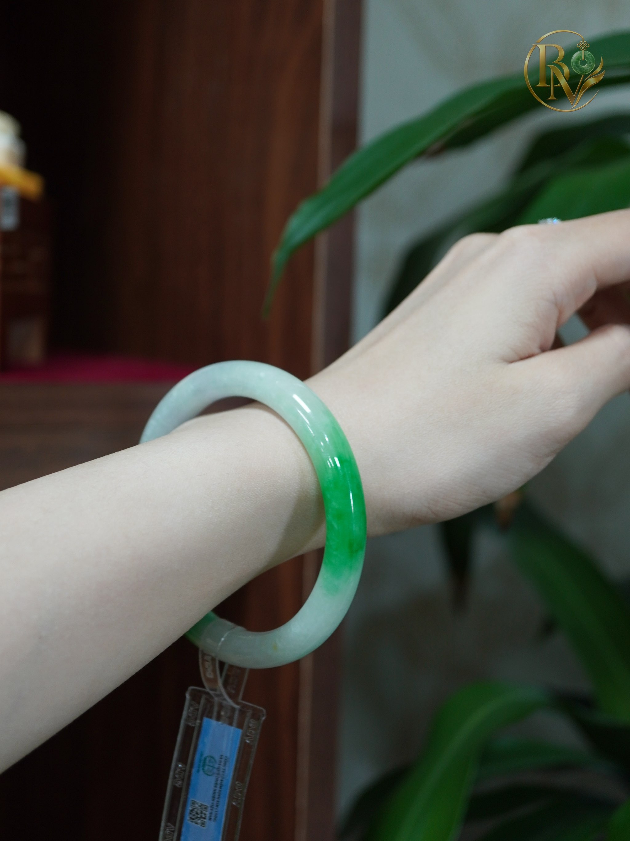 Vòng Đũa Xanh Lý Táo Ngọc Cẩm Thạch Ni 54.6 Chột 13.4