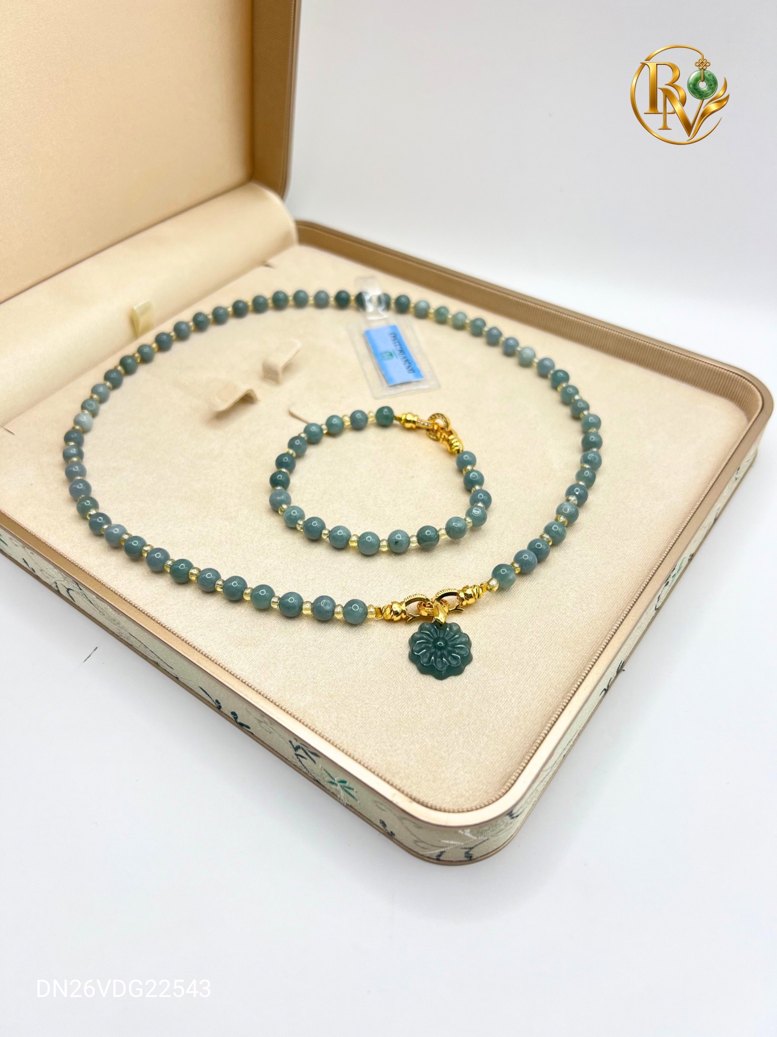 Set Chuỗi vòng cổ Vòng tay Ngọc Phỉ Thuý Type A 6-6.1 li