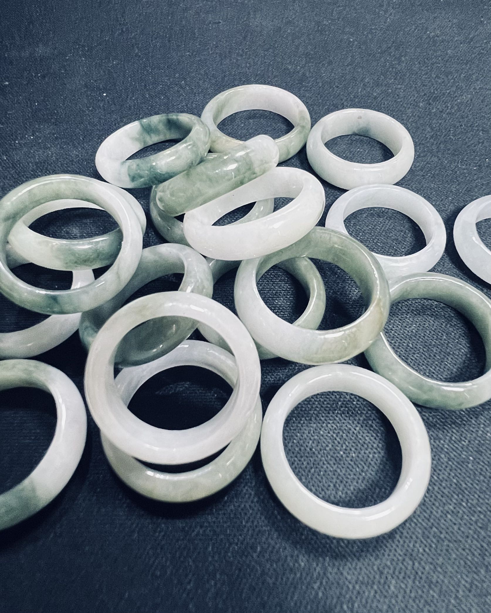 Nhẫn Cẩm Thạch Hoa Bay Type A bản Hẹ ni nhiều size