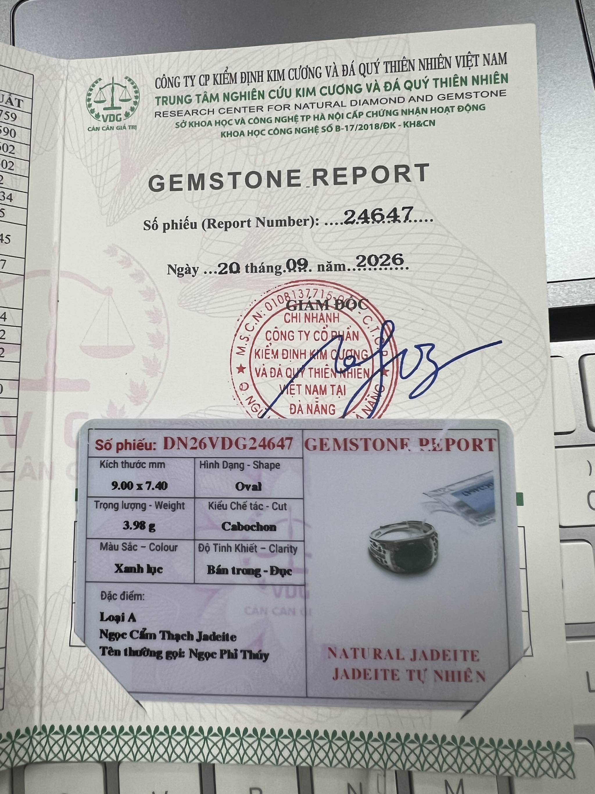 Nhẫn dáng vuông Ngọc Phỉ Thuý type A mặt Oval