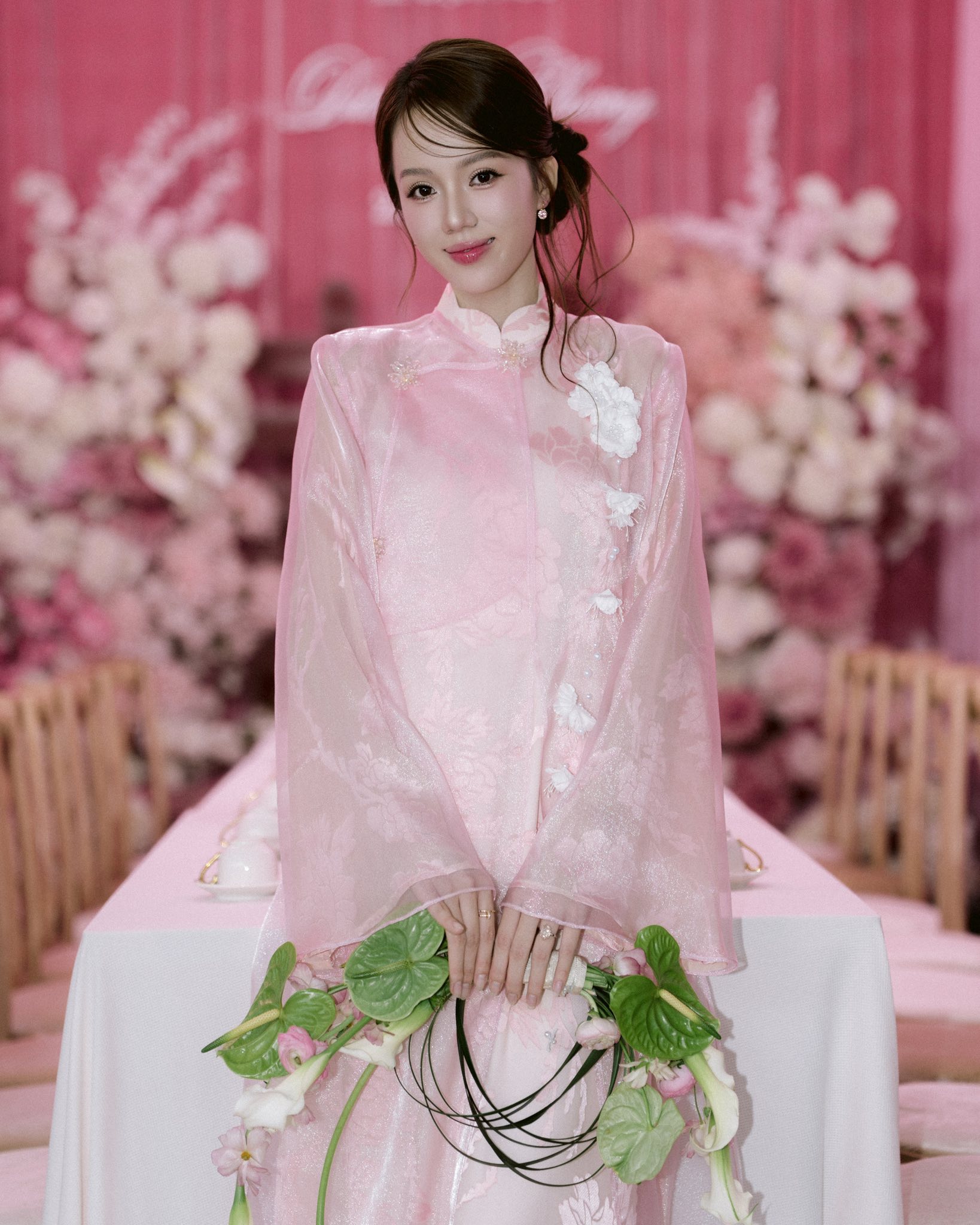 Tiktoker Mèo Trái Đất