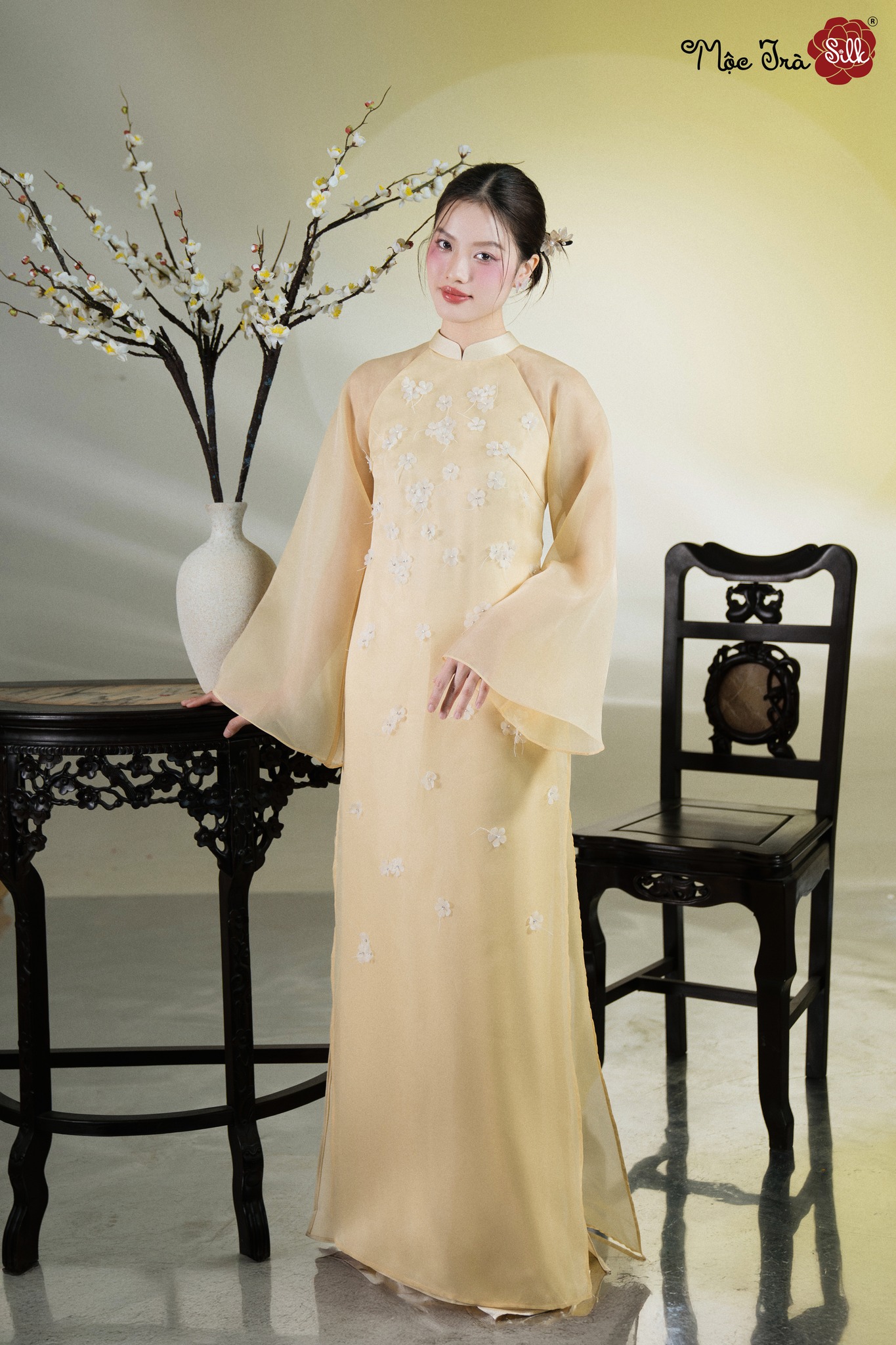 Áo dài Tuyết Mai