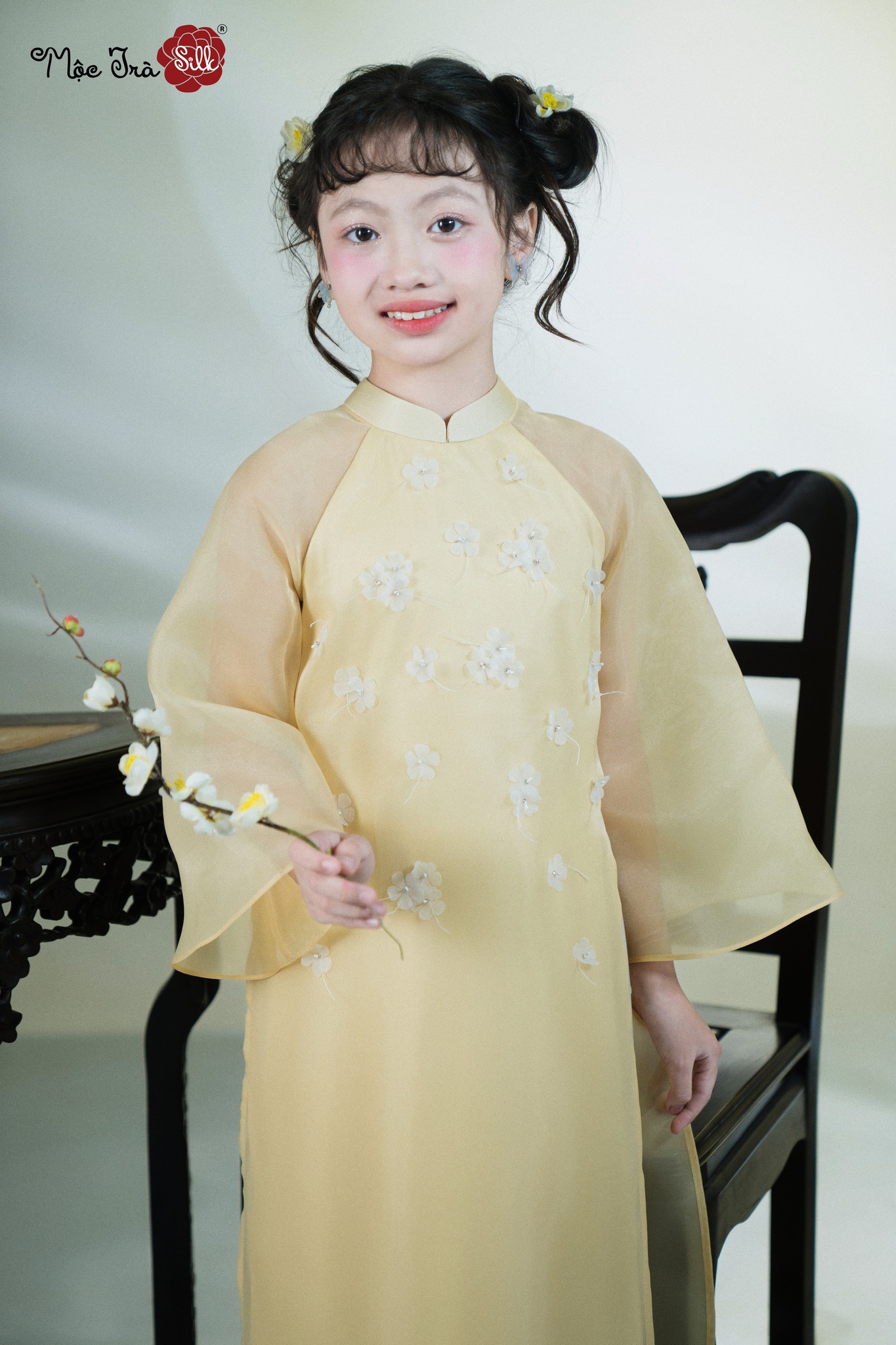 Áo dài Tuyết Mai