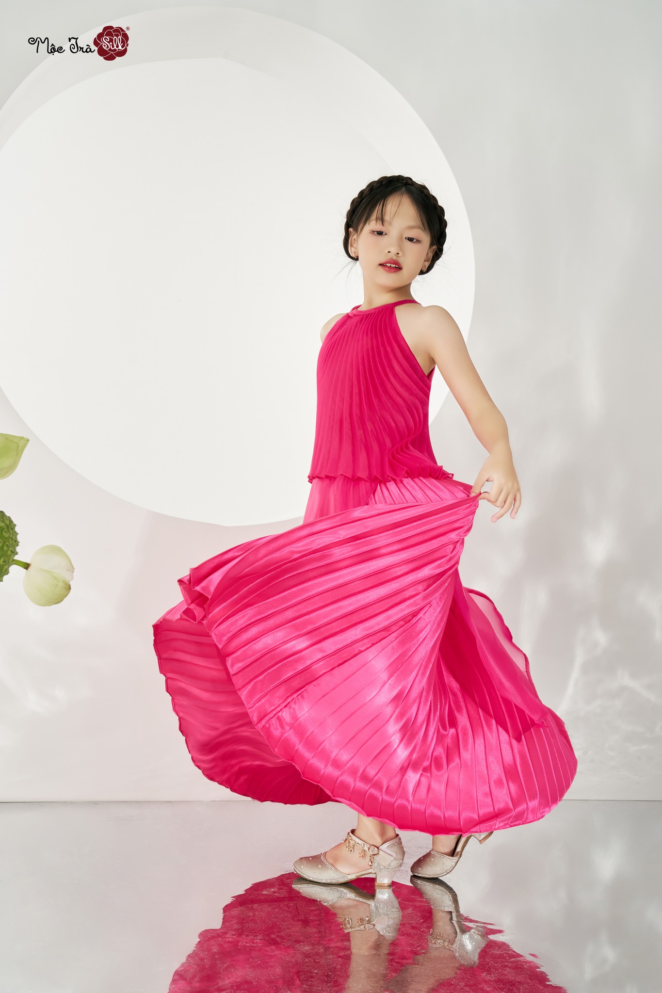 Như Sen hồng đậm